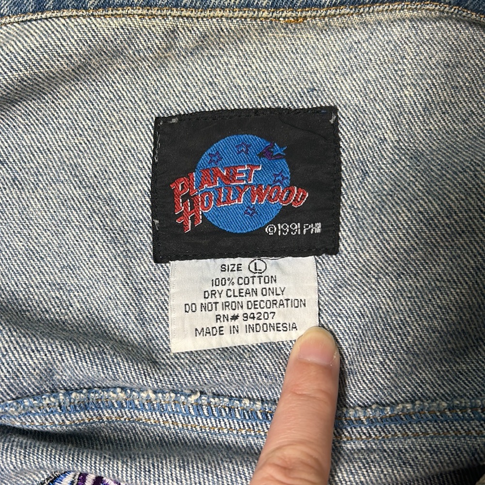 Men’s Vintage Y2K Planet Hollywood Atlantic City Jean Jacket Embroidered Logo - Picture 10 of 11